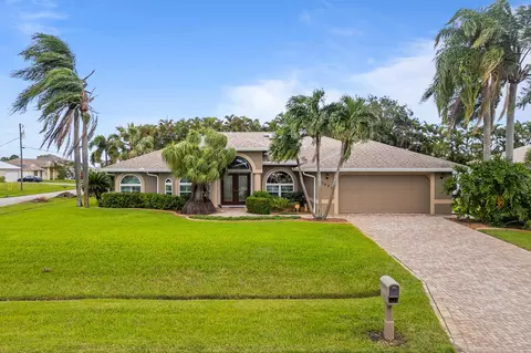 1093 SW Jericho Ave, Port Saint Lucie, FL 34953