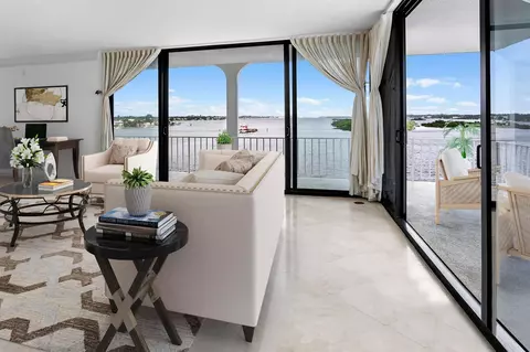 2150 Ibis Isle Rd #PH3, Palm Beach, FL 33480