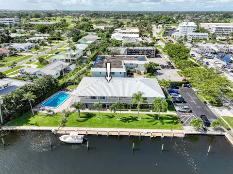 112 Yacht Club Dr #7, North Palm Beach, FL 33408