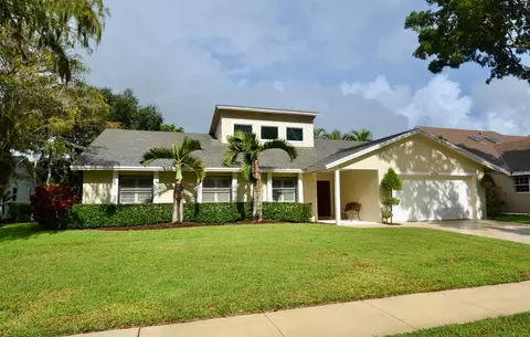 13941 Barberry Ct, Wellington, FL 33414