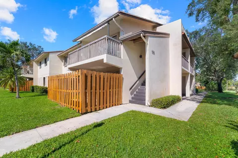 3404 E Gardens East Dr E #25A, Palm Beach Gardens, FL 33410