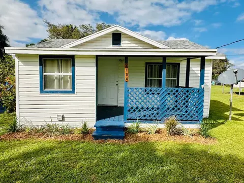 Exterior - 1104 SW 11th St, Okeechobee, FL 34974 photo 2 of 19