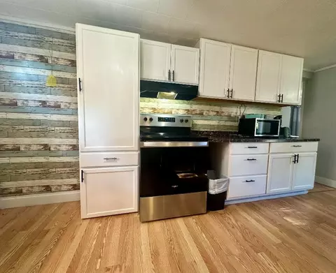 Kitchen - 1104 SW 11th St, Okeechobee, FL 34974 photo 4 of 6