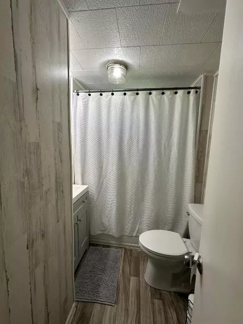 Bath - 1104 SW 11th St, Okeechobee, FL 34974 photo 1 of 5