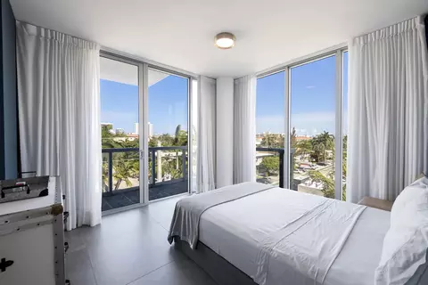9940 W Bay Harbor Dr #5C-S, Bay Harbor Islands, FL 33154