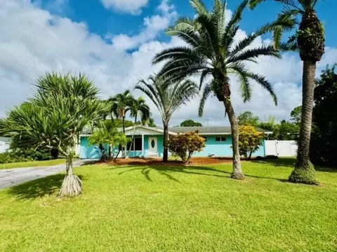 6607 Patricia Dr, West Palm Beach, FL 33413