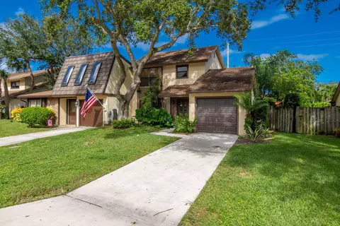 1078 Raintree Ln, Palm Beach Gardens, FL 33410