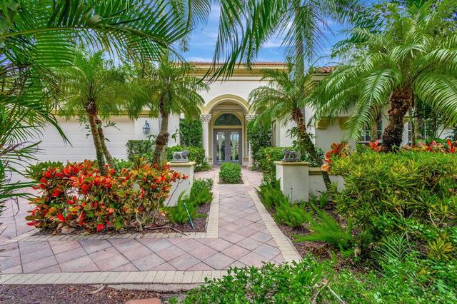 8877 Via Grande E, Wellington, FL 33411