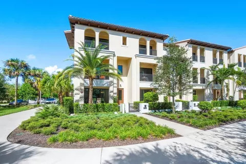 12588 Gross Pointe Dr, Palm Beach Gardens, FL 33418