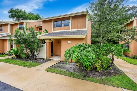 2217 NW 45th Ave #2217, Coconut Creek, FL 33066
