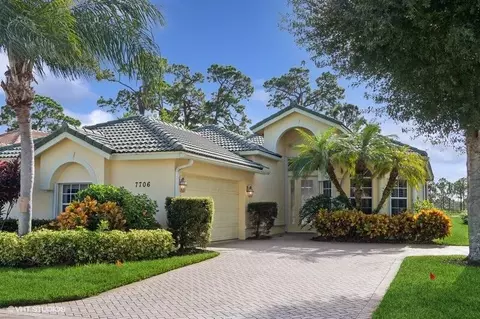 7706 Greenbrier Cir, Port Saint Lucie, FL 34986