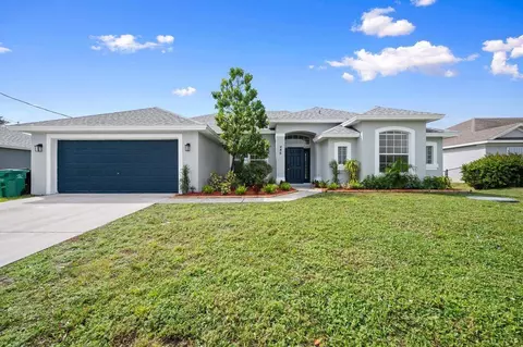 486 SW College Park Rd, Port Saint Lucie, FL 34953
