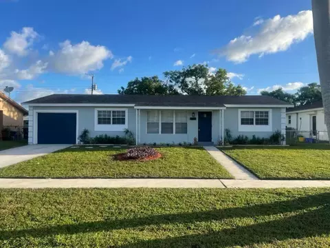 218 Baker Dr, West Palm Beach, FL 33409