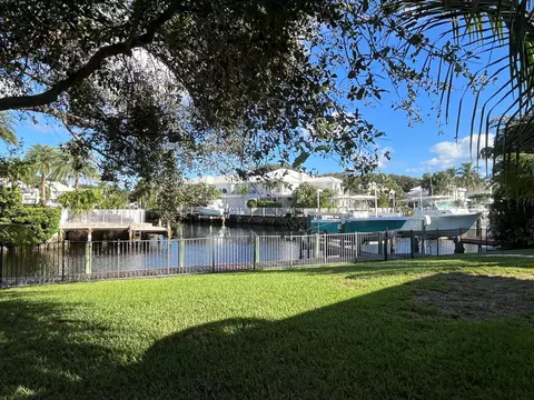 14261 Leeward Way, Palm Beach Gardens, FL 33410