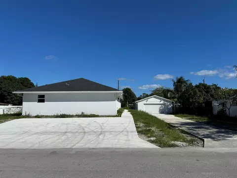 820 Summer St, Lake Worth, FL 33461