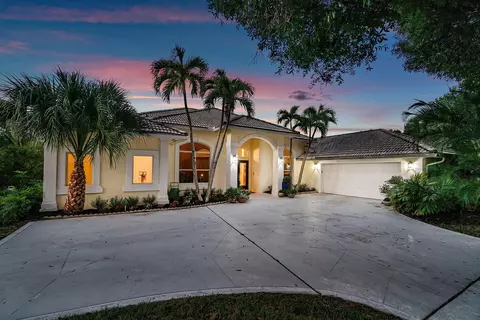 4129 Gleneagles Dr, Boynton Beach, FL 33436