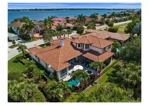 213 SW Palm Cove Dr, Palm City, FL 34990