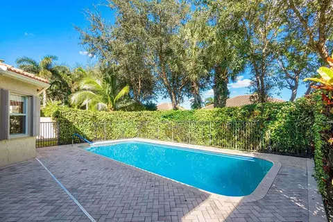 10622 Silverton Ln, Boynton Beach, FL 33437