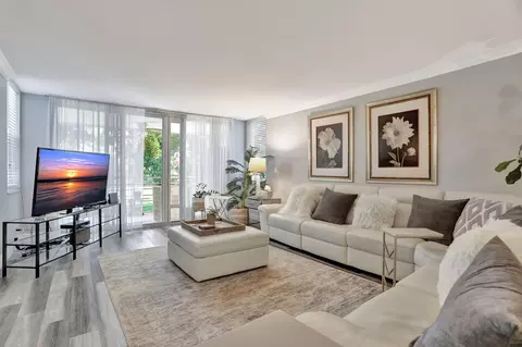 806 Cypress Grove Ln #202, Pompano Beach, FL 33069