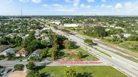 1030 W 30th St, Riviera Beach, FL 33404