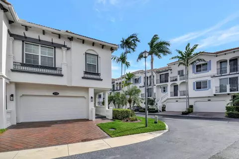 3119 Waterside Cir, Boynton Beach, FL 33435