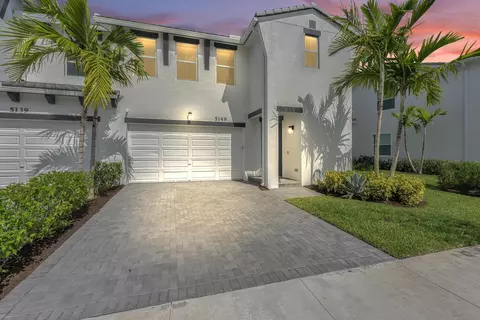 5149 Willow Creek Dr, Westlake, FL 33470