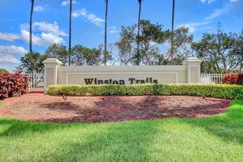 6892 Silverado Ter, Lake Worth, FL 33463