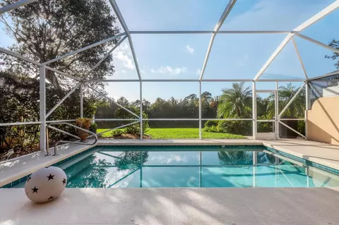 8432 SE Retreat Dr, Hobe Sound, FL 33455