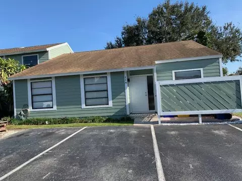 202 Lakewood Dr #11A, Jupiter, FL 33458