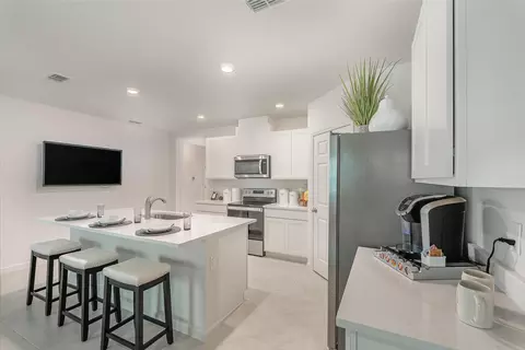 1558 SW Abingdon Ave, Port Saint Lucie, FL 34953