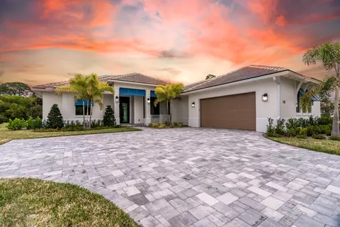 138 SE Via Lago Garda, Port Saint Lucie, FL 34952