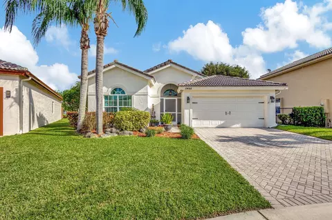 11495 Beacon Pointe Ln, Wellington, FL 33414