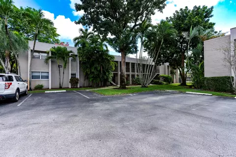 8504 Old Country Mnr #210, Davie, FL 33328