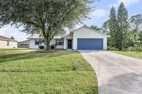 922 SW Dubois Ave, Port St Lucie, FL 34953