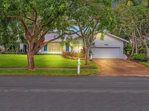 3204 Lakeview Dr, Delray Beach, FL 33445