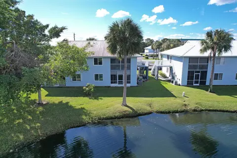185 SE Village Dr #185, Port Saint Lucie, FL 34952