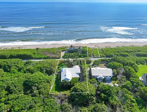 162 N Beach Rd, Jupiter Island, FL 33455