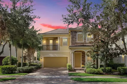 136 Ashford Ave, Jupiter, FL 33458