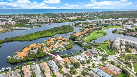 17066 Bay St, Jupiter, FL 33477
