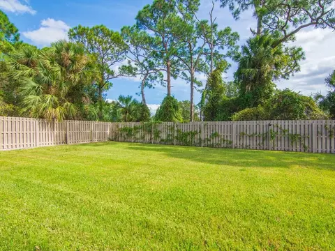 6650 46th Dr, Vero Beach, FL 32967