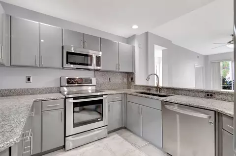 12423 Crystal Pointe #101, Boynton Beach, FL 33437