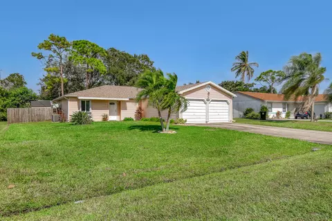 2361 SE Melaleuca Blvd, Port Saint Lucie, FL 34952