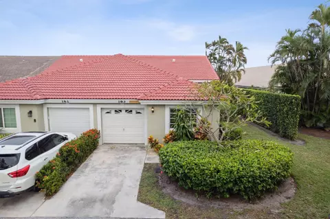 163 N Lakeshore Dr, Hypoluxo, FL 33462