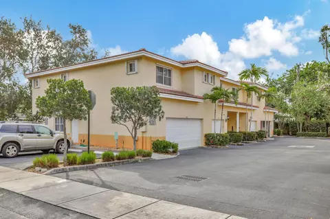664 SW 6th Ct, Pompano Beach, FL 33060