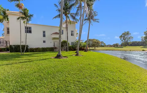 306 Resort Ln, Palm Beach Gardens, FL 33418