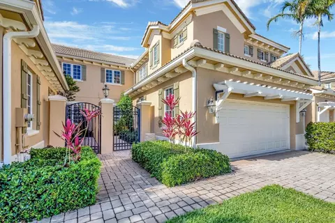 4706 Cadiz Cir, Palm Beach Gardens, FL 33418
