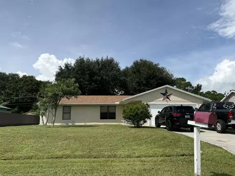 2238 SE Rich St, Port Saint Lucie, FL 34984