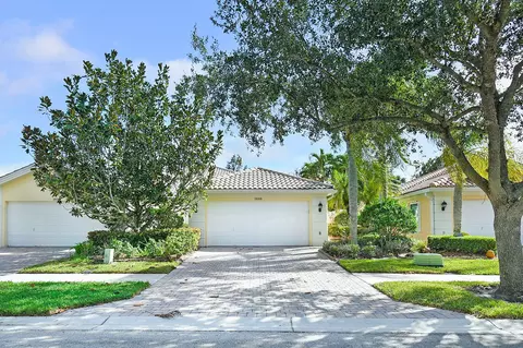 3688 SE Big Bend Ter, Hobe Sound, FL 33455