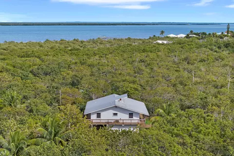30650 15th St, Big Pine Key, FL 33043