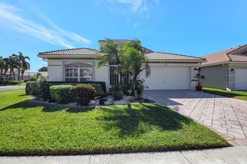 5946 Royal Isles Blvd, Boynton Beach, FL 33437